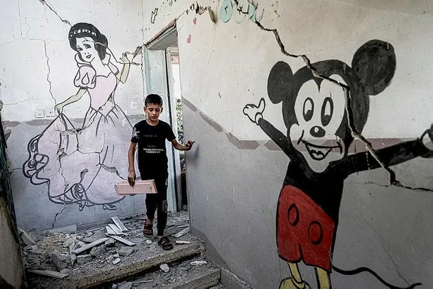 sosyal-medya-gazze-icin-ayaga-kalkti-emphatizewithgaza-1697481647697.jpeg Sosyal medya Gazze için ayağa kalktı: #EmphatizeWithGaza-4