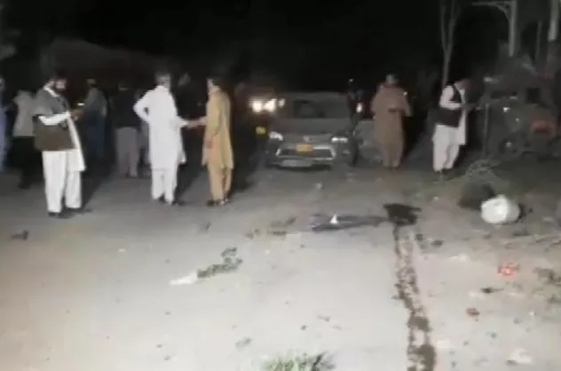 Pakistan'da patlama! ölü ve yaralılar var