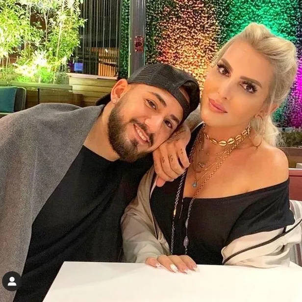 Selin Cigerci Eski Hali Nasil Esi Kim Selin Cigerci Kimdir Kac Yasinda Nereli Ne Is Yapar Takvim Selin Cigerci Eski Hali Nasil Esi Kim Selin Cigerci Kimdir Kac Yasinda Nereli Ne Is Yapar Takvim