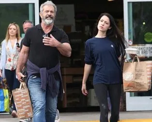 Ünlü aktör Mel Gibson 35 yaş küçük sevgilisiyle yakalandı!