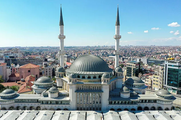 Son dakika: Taksim'e yapılan camide sona yaklaşıldı!