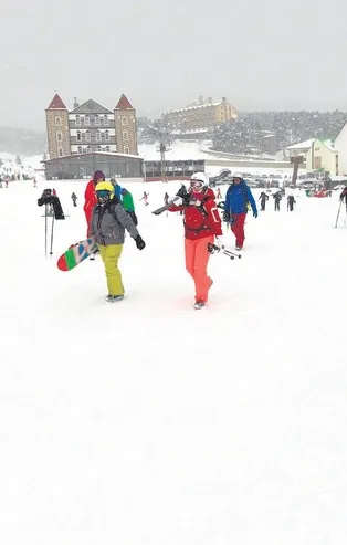 Çinli turistler Sarıkamış'a akın etti