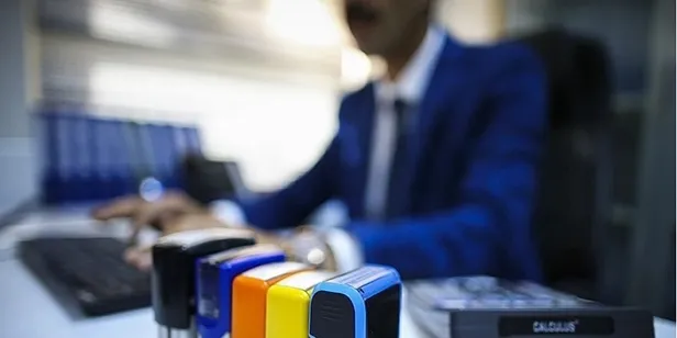 icisleri-bakanligi-1772-personel-alimi-yapacak-avukat-muhendis-teknisyeni-sofor-basvuru-sartlari-nelerdir-kpss-sarti-yas-sarti-nedir-1610091883670.jpg İçişleri Bakanlığı 1772 personel alımı yapacak! Avukat, mühendis, teknisyen, şoför... Başvuru şartları nelerdir? KPSS şartı, yaş şartı nedir?-3