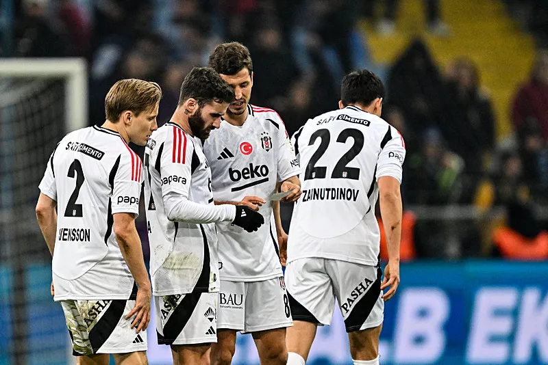 Galatasaray ve Beşiktaş transferde karşı karşıya! Performansı şaşırttı - 1