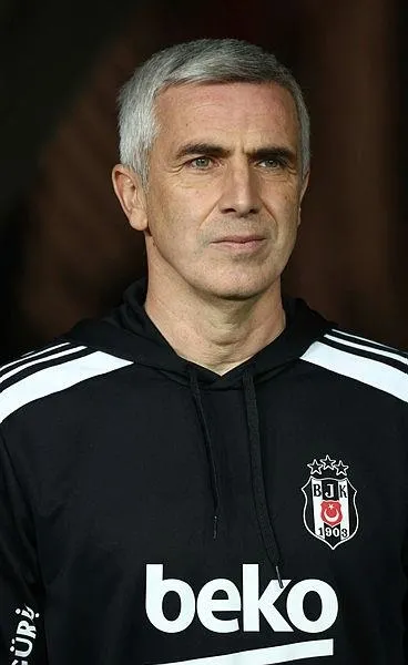 karaveliye-katar-kancasi-1641856532553.jpeg Katar'da Süper Kupa'yı Beşiktaş'la kaldıran Önder Karaveli'ye Al Gharafa Başkanı Al Thani hayran kaldı-2