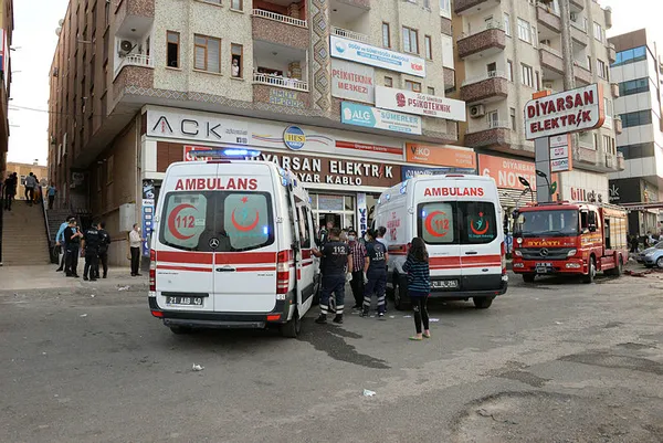 diyarbakirda-evi-20-gun-icerisinde-iki-kez-yanan-kadinin-hayati-tehlikesi-suruyor-1603212919773.jpg