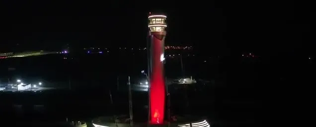 Istanbul Yeni Havalimani Nda Son Durum Kule Turk Bayragi Renklerine Burundu Takvim