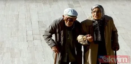 Anıtkabir’de Atatürk’e sevgi seli! Sosyal medya bu yaşlı çifti konuşuyor