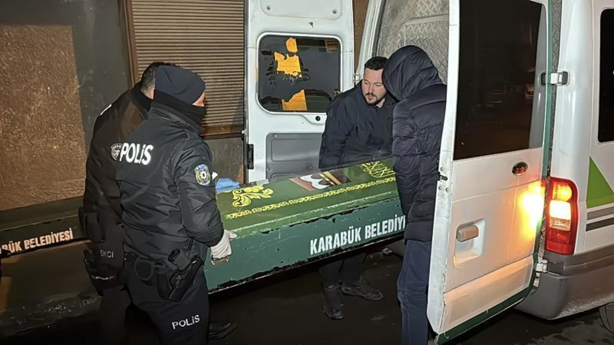 Karabük'te çifte cinayet: Yabancı uyruklu şahıs kardeşini ve yengesini katletti!
