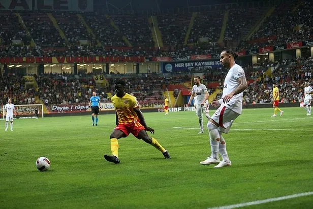 son-sampiyon-galatasaray-kayserispor-deplasmaninda-1-puana-razi-oldu-1691876355453.jpeg Son şampiyon Galatasaray, Kayserispor deplasmanında 1 puana razı oldu-8