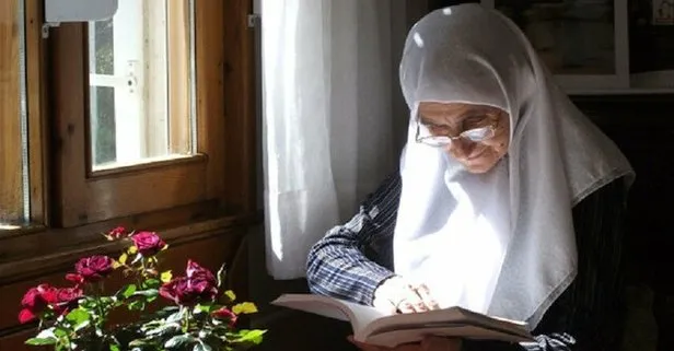 Celalettin Ökten’in kızı ve başörtülü olarak mesleğini yapan ilk kadın Doktor Ayşe Hümeyra Ökten Medine’de vefat etti
