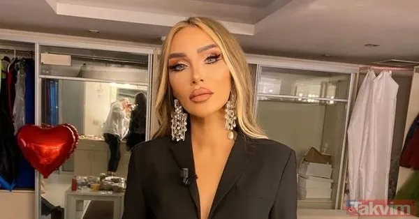 29’luk Hande Erçel’in yatak odası pozuna ilk yorum Pınar Altuğ’dan! Filiz Akın da kayıtsız kalamadı! Herkes tek bir şeyi merak etti... - 14