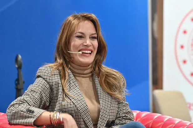 Yurdun ünlüleri, yurtta kalan gençlerle buluşuyor-3