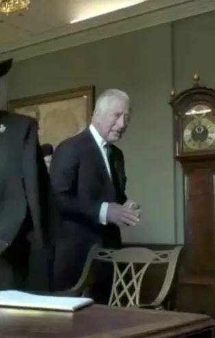 Kral 3. Charles'ı kızdıran olay! O anlar saniye saniye kaydedildi