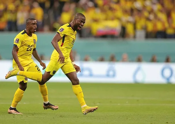 dunya-futbolunda-turkiye-ruzgari-tanidik-isimler-gollerde-yaristi-1669015794524.jpeg Dünya futbolunda 'Türkiye' rüzgarı! Tanıdık isimler gollerde yarıştı-3