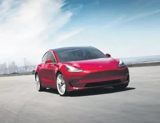 Tesla’dan sürücüsüz otomobil!