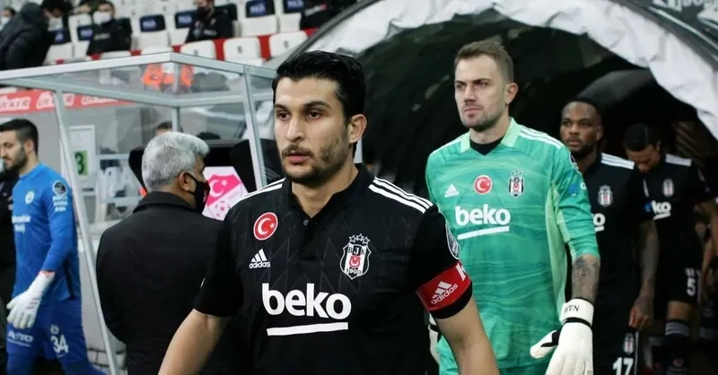 besiktas-caykur-rizespor-maci-muhtemel-11leri-belli-oldu-iste-kadrolar-1714719072401.jpeg