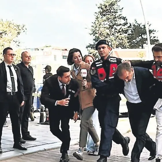 Yenidoğan çetesinde 3 hemşireye tahliye