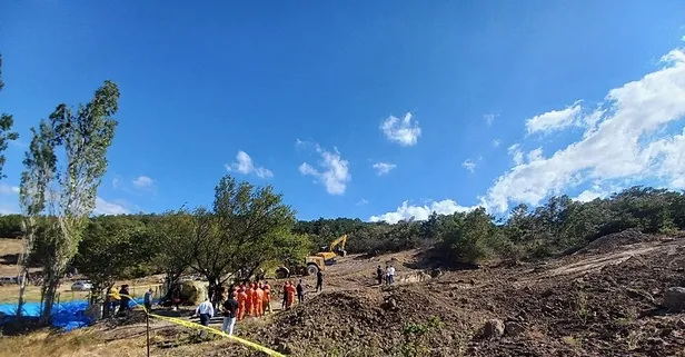 Su kuyusu açmaya çalışırken göçük altında kalmışlardı! İki çiftçinin cansız bedenlerine ulaşıldı