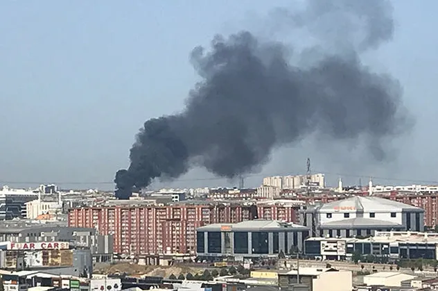 Son dakika: Başakşehir'de büyük yangın