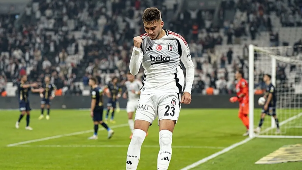 Solskjaer performansından memnun | Beşiktaş'ın genç yıldızı Muçi göze girdi: Takımın en golcü 4. oyuncusu konumunda!