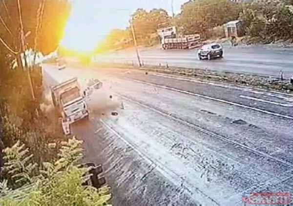 Manisa'da kan donduran kaza! Düğün dönüşü facia... Aynı aileden biri bebek 4 kişi can verdi, 3 ağır yaralı - 22