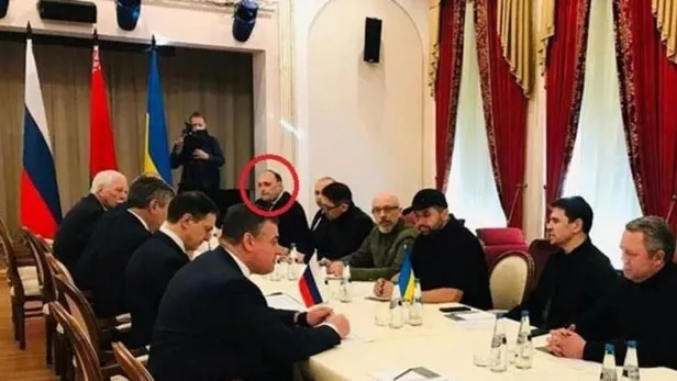 Dakika dakika Rusya-Ukrayna savaşı! Peş peşe yaptırım kararları! Zelenskiy'den 'savaşacağız' çıkışı...-7