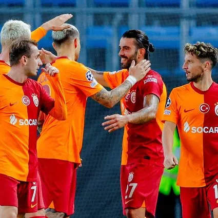 Beşiktaş'ta 2 futbolcu Galatasaray derbisinde yok, 2 isim dönüyor - Son  Dakika Spor Haberleri