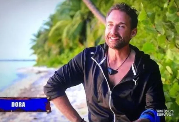 Survivor yarışmacısı Dora çıka çıka bakın kim çıktı bilerek mi seçiliyorlar! Survivor'ın asi Uğurtan Dora'sı oradan oraya gezmiş-6