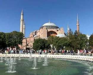 CHP’li vekilden skandal Ayasofya paylaşımı!