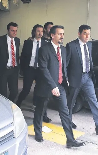 8 darbeciye Yunanistan ve ABD kalkanı