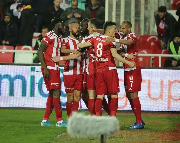 Koronavirüs spora da sıçradı! Türkiye'deki tüm spor müsabakaları seyircisiz oynanacak...-7