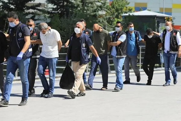 son-dakika-bataklik-operasyonunda-gozaltina-alinan-67-zanlidan-34u-tutuklandi-1593915781988.jpeg