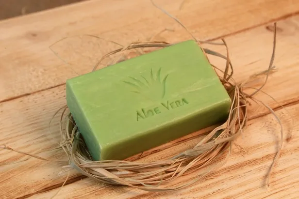 aloe-vera-sabunu-ne-ise-yarar-faydalari-nelerdir-aloe-vera-sabunu-nasil-kullanilir-1652792460718.jpg Aloe vera sabunu nasıl kullanılır? Aloe vera sabunu ne işe yarar, faydaları nelerdir?-4