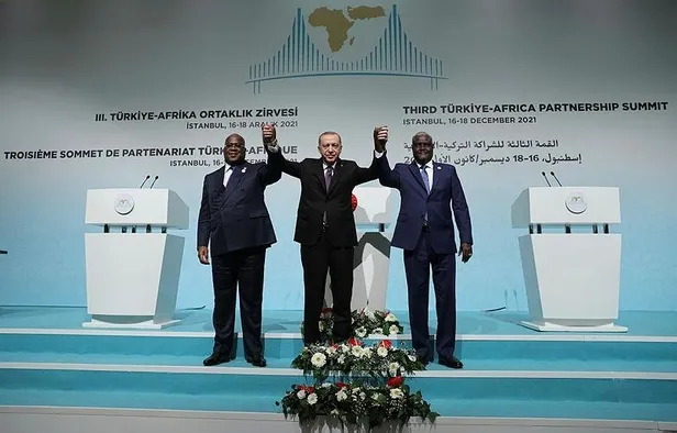 Türkiye-Afrika Zirvesi sonrası Başkan Erdoğan'dan önemli açıklama: İlişkilerimizi derinleştirecek yol haritası üzerinde mutabık kaldık-3
