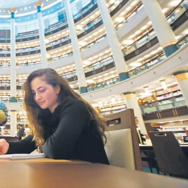 Gençler yalanlara değil gerçeklere bakıyor