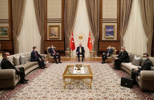 baskan-erdogan-kktc-basbakani-ersan-saneri-kabul-etti-1608745212671.jpeg Başkan Erdoğan, KKTC Başbakanı Ersan Saner'i kabul etti-3