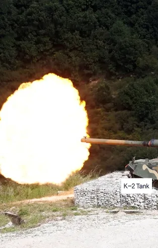 Güney Kore ordusundan büyük tatbikat!