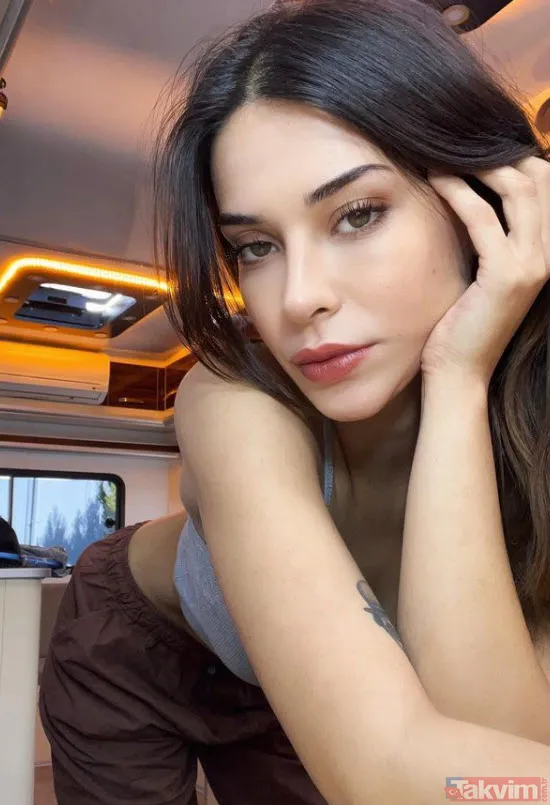 Aşk dedikoduları boşa çıkmadı! Galatasaraylı Lucas Torreira ve Devrim Özkan'dan sarmaş dolaş poz! Sevgili oldukları iddia ediliyordu - 13