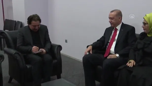 Konser sonrası Başkan Erdoğan ile Fazıl Say arasında samimi sohbet