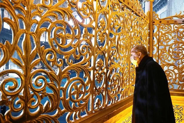 SON DAKİKA: Başkan Erdoğan'dan Ayasofya-i Kebir Cami-i Şerifi'ndeki cuma namazının ardından önemli açıklamalar-1