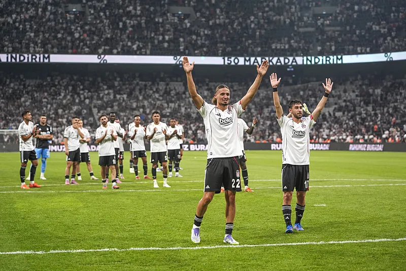 Solskjaer'in kozu orta saha! Beşiktaş'ın 11'i netleşti - 8