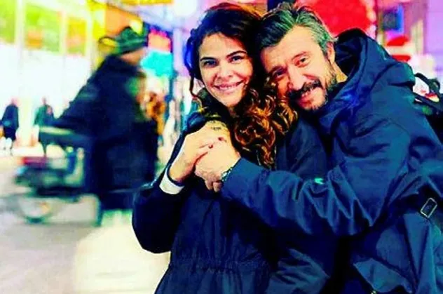 Eski milli futbolcu Tümer Metin’i far çetesi çarptı: Zarar 50 bin TL!