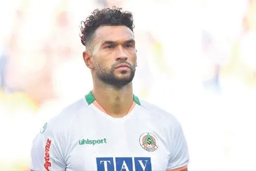 fenerbahcede-2-transfer-operasyonu-caulker-kenan-karaman-alpaslan-ozturk-ve-burak-kapacak-listede-1596846994475.jpeg Fenerbahçe'de 2. transfer operasyonu! Caulker, Kenan Karaman, Alpaslan Öztürk ve Burak Kapacak listede-2