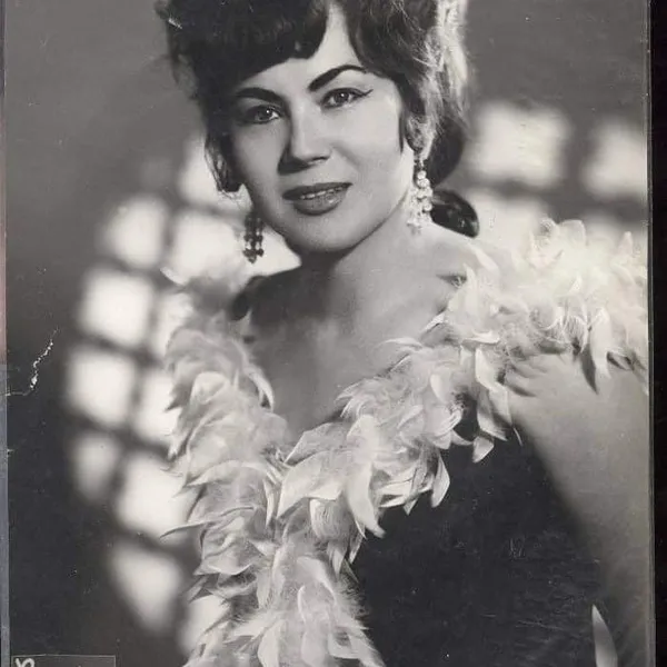 son-dakika-sanat-camiasinin-aci-kaybi-sanatci-yildiz-ayhan-vefat-etti-sumer-ezgu-aci-haberi-boyle-duyurdu-1623791279483.jpg Son dakika: Sanat camiasının acı kaybı! Sanatçı Yıldız Ayhan vefat etti Sümer Ezgü acı haberi böyle duyurdu-4