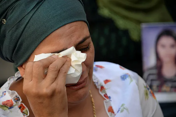 HDP önündeki oturma eylemi 10'uncu gününde! Anneler isyan etti: Allah onları kahretsin-1