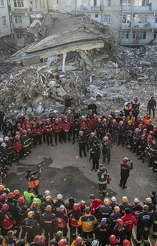 17 Ağustos depreminden bugüne neler değişti? İşte iki deprem iki fotoğraf