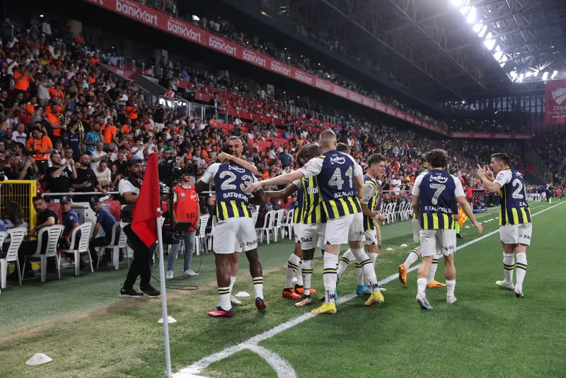 Ziraat Türkiye Kupası'nda Başakşehir'i mağlup eden Fenerbahçe şampiyon oldu! - 1