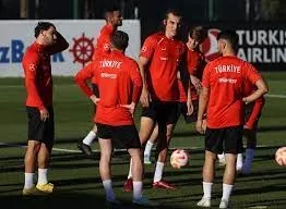 turkiye-luksemburg-canli-mac-izle-trt-1-turkiye-luksemburg-maci-canli-izle-bedava-kesintisiz-sifresiz-macin-11-1663867936693.jpg TÜRKİYE LÜKSEMBURG CANLI MAÇ İZLE! TRT 1 Türkiye - Lüksemburg maçı canlı izle: Bedava, kesintisiz, şifresiz! Maçın 11'leri...-6