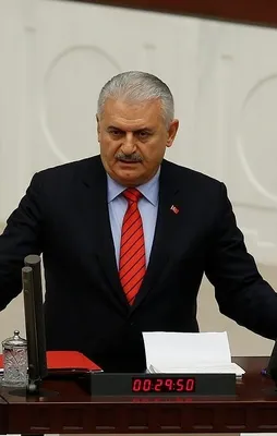 Başbakan: Siyasetin tek amacı millete hizmettir